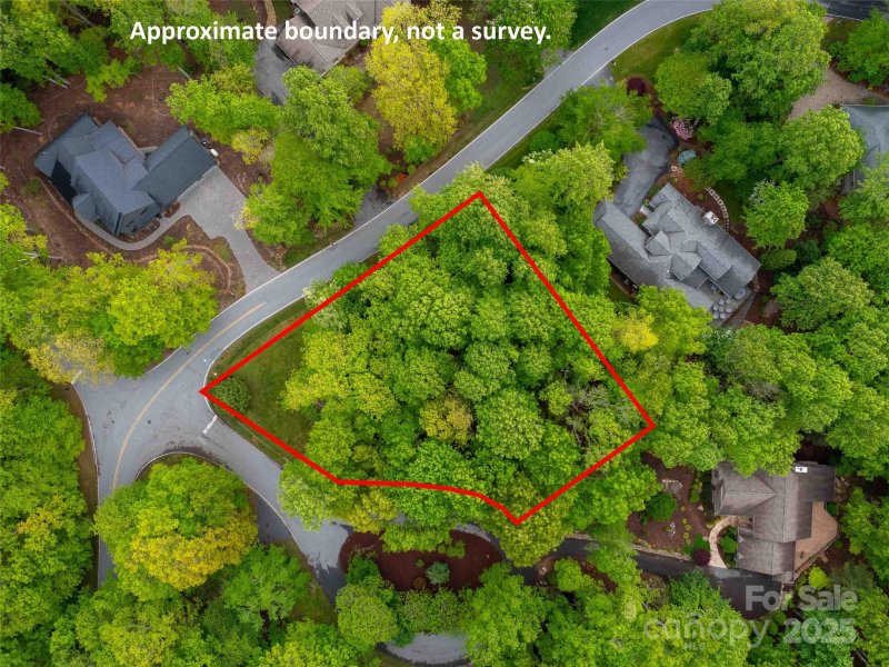 Property image 2 at 102 Little Cherokee Ridge, Hendersonville, NC 28739