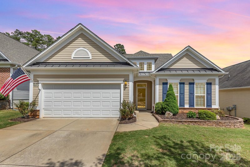 2035 Moultrie Court