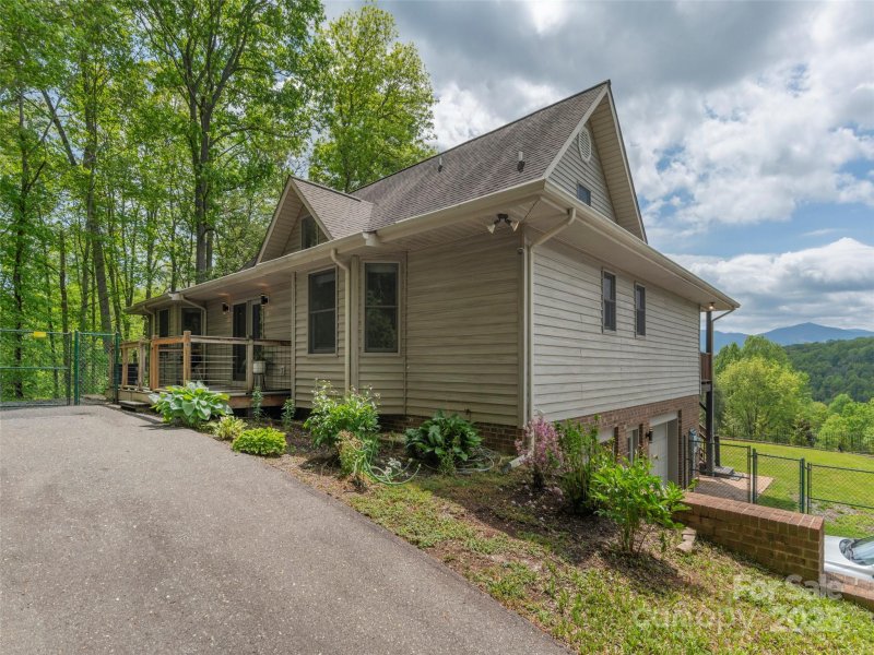Property image 2 at 360 Lenwood Drive, Waynesville, NC 28785