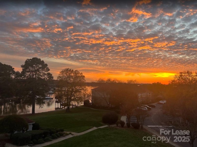 Property image 4 at 17919 Kings Point Drive, Cornelius, NC 28031