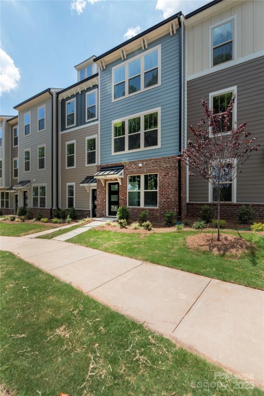 Property image 2 at 116 Judson Avenue, Charlotte, NC 28208