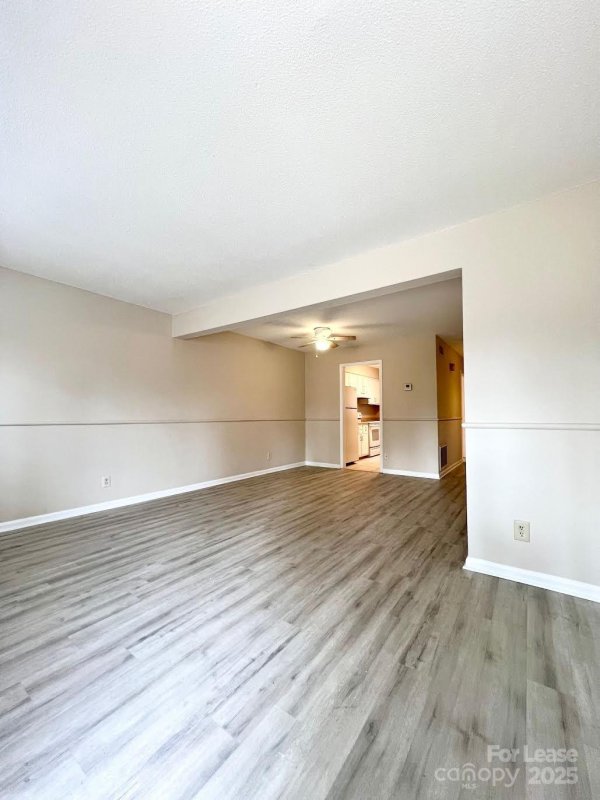 Property image 4 at 5810 Hunting Ridge Lane, Charlotte, NC 28212