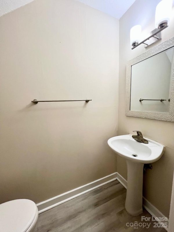 Property image 5 at 5810 Hunting Ridge Lane, Charlotte, NC 28212