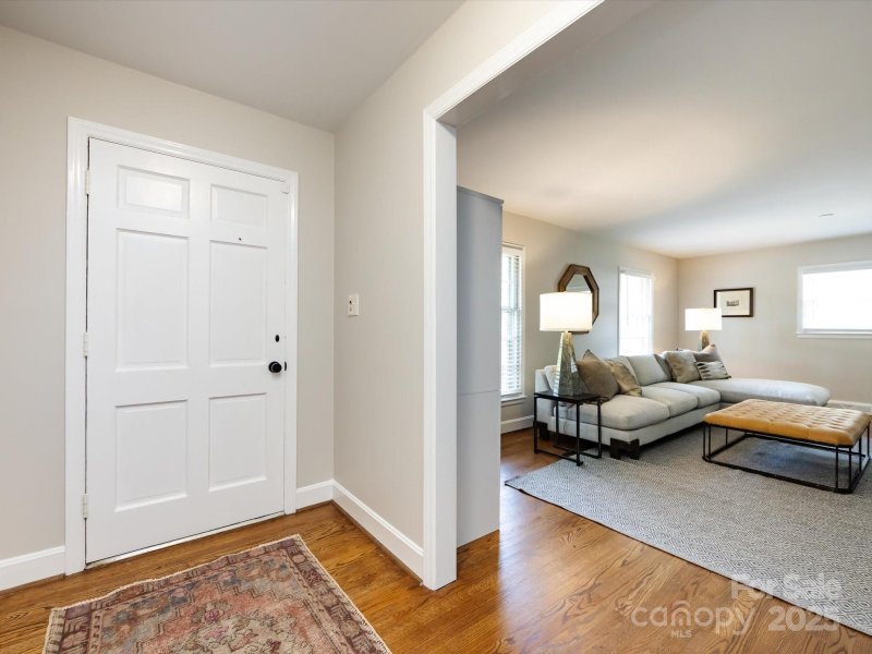 Property image 5 at 6922 Woodstock Drive, Charlotte, NC 28210