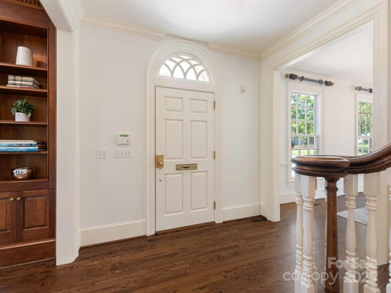 Property image 4 at 208 Huntley Place, Charlotte, NC 28207