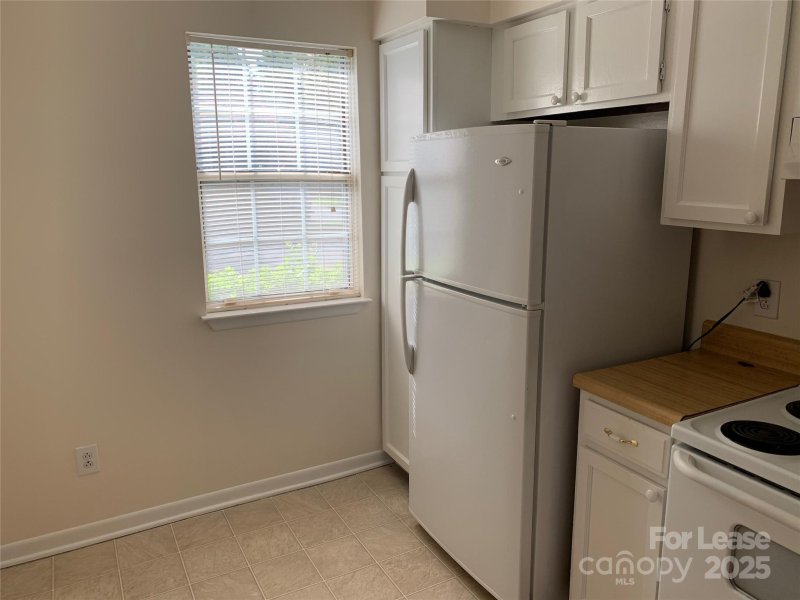 Property image 5 at 2939 Heathstead Place, Charlotte, NC 28210