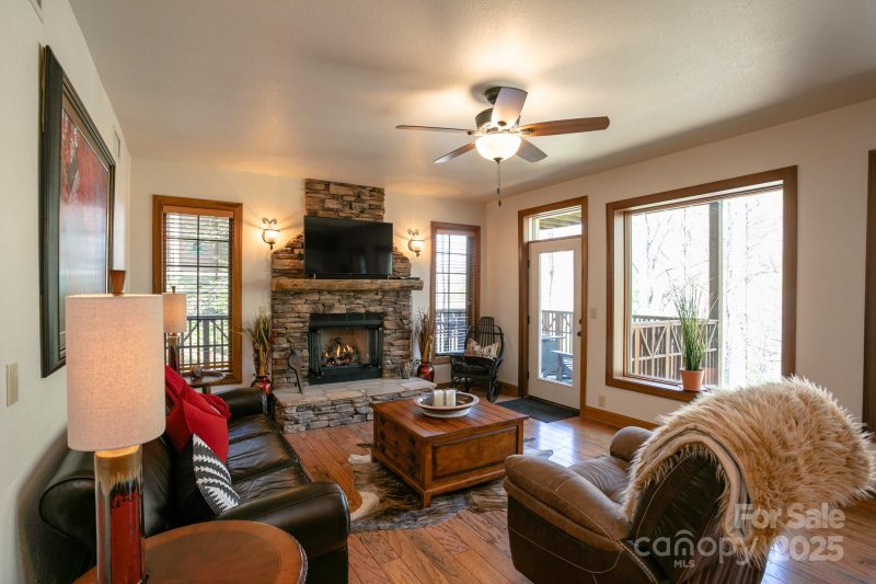 Property image 3 of 81 Creekside Way in Mountain Air, Burnsville, NC 28714