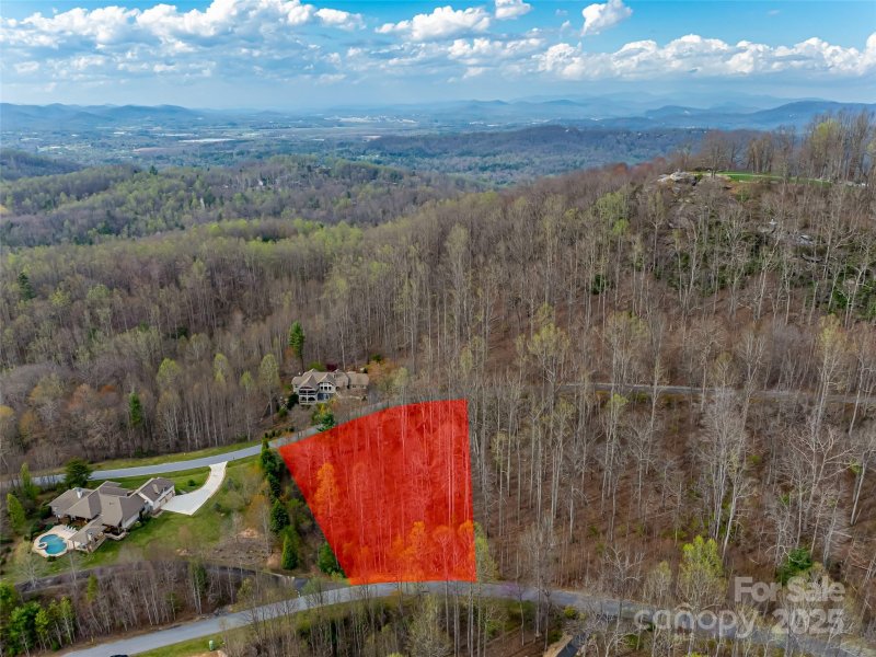 Property image 2 at 770 Somersby Parkway, Hendersonville, NC 28739