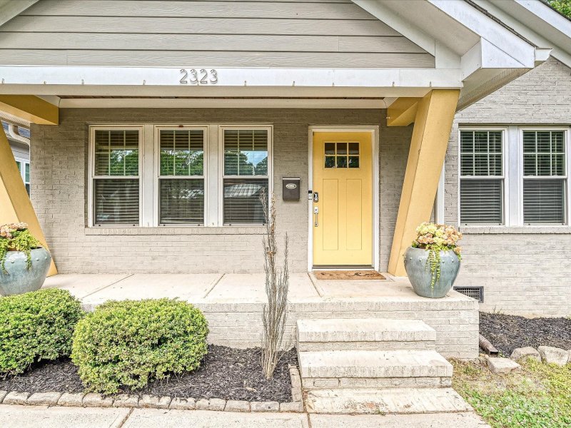 Property image 2 at 2323 Arden Street, Charlotte, NC 28206