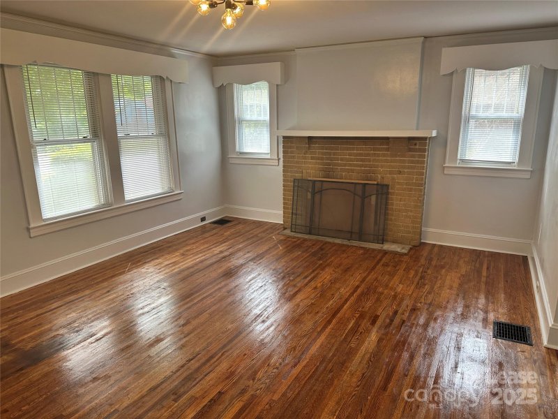 Property image 3 at 2509 Tuckaseegee Road, Charlotte, NC 28208