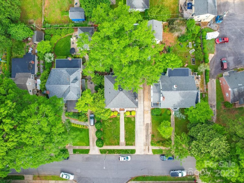 Property image 3 of 907 Edgewood Circle in Forest Hills, Gastonia, NC 28052