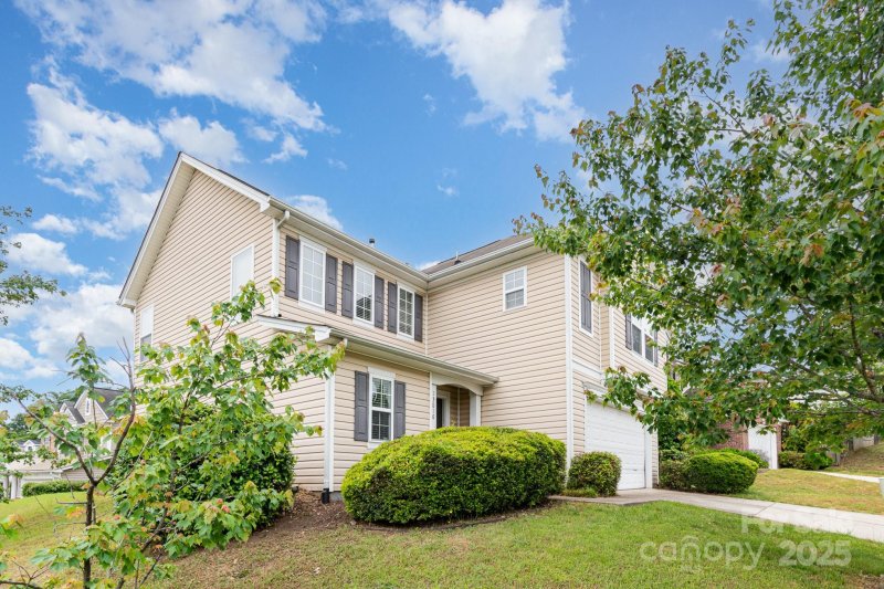 Property image 2 at 13816 Riding Hill Avenue, Charlotte, NC 28213