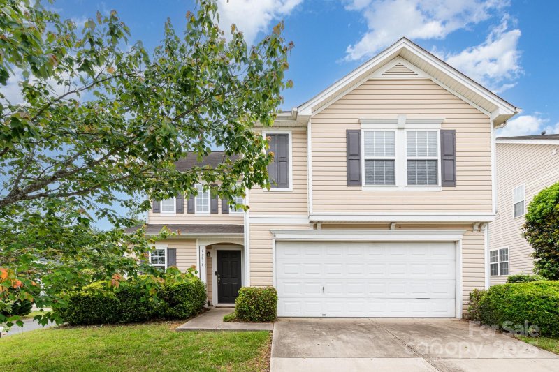 Property image 4 at 13816 Riding Hill Avenue, Charlotte, NC 28213