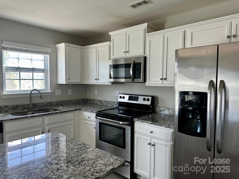 Property image 2 at 2625 Cider Ridge Road, Dallas, NC 28034