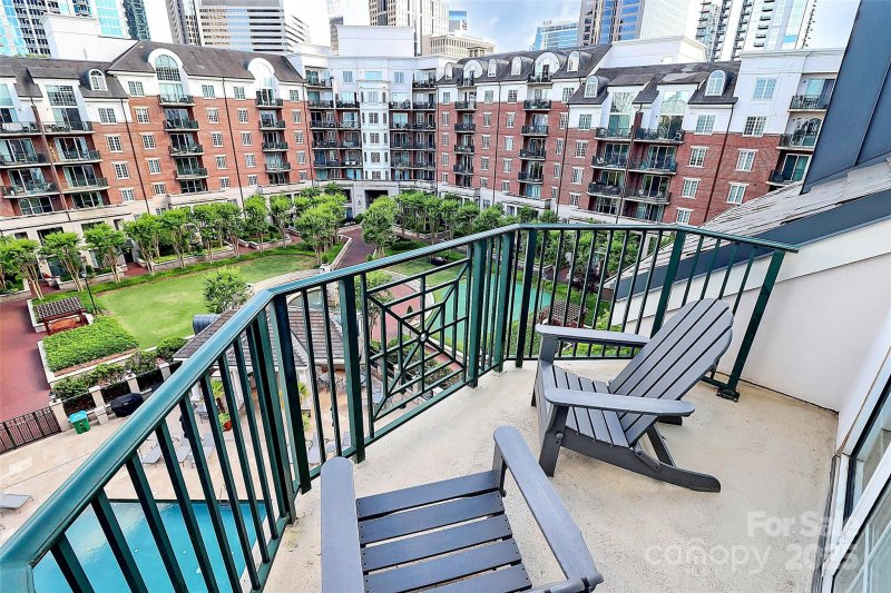 Property image 4 at 300 W 5th Street, Charlotte, NC 28202