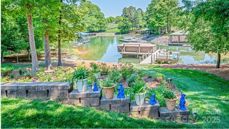 Property image 3 at 2580 Penngate Drive, Sherrills Ford, NC 28673