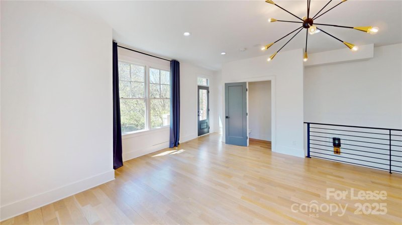 Property image 4 at 602 West Boulevard, Charlotte, NC 28203