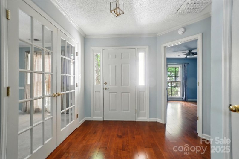 Property image 2 at 9927 Raddington Lane, Charlotte, NC 28269