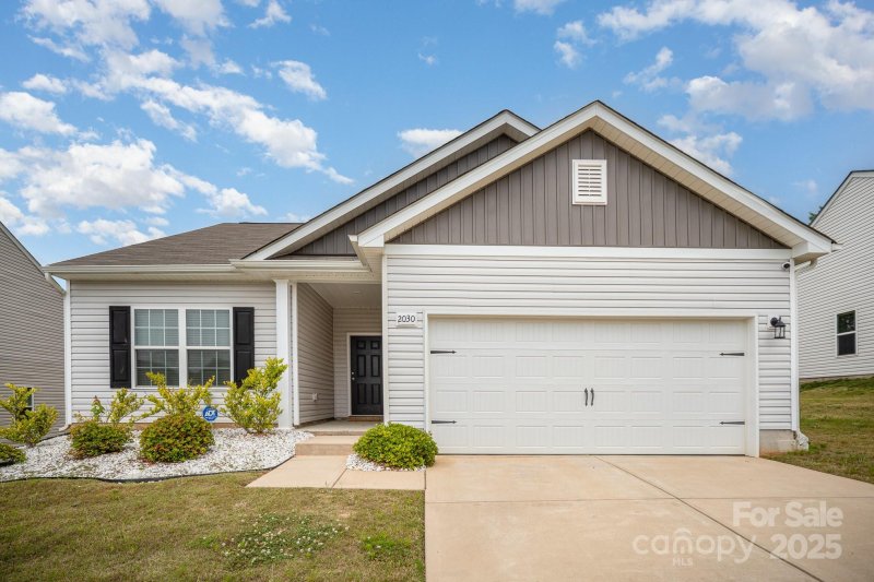 Property image 2 at 2030 Lanza Drive, Charlotte, NC 28215