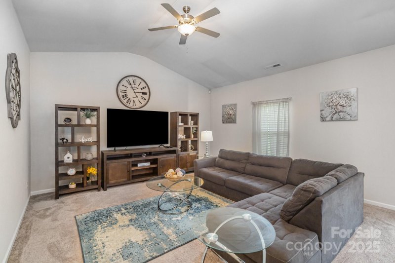 Property image 4 at 2030 Lanza Drive, Charlotte, NC 28215