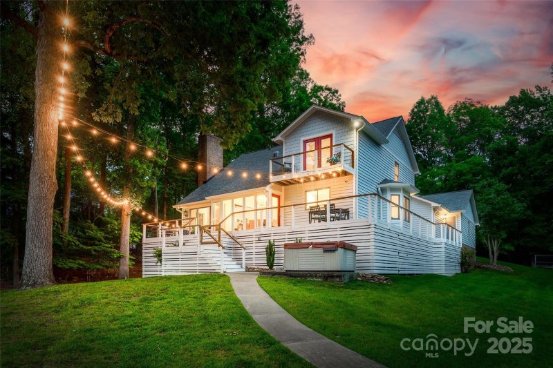 18028 Broken Woods Road