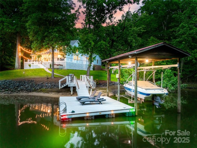 Property image 2 at 18028 Broken Woods Road, Charlotte, NC 28278