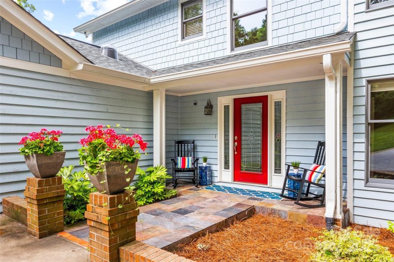 Property image 3 at 18028 Broken Woods Road, Charlotte, NC 28278