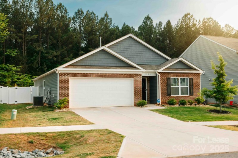 Property image 3 at 2880 Sherrills Stream Drive, Sherrills Ford, NC 28673