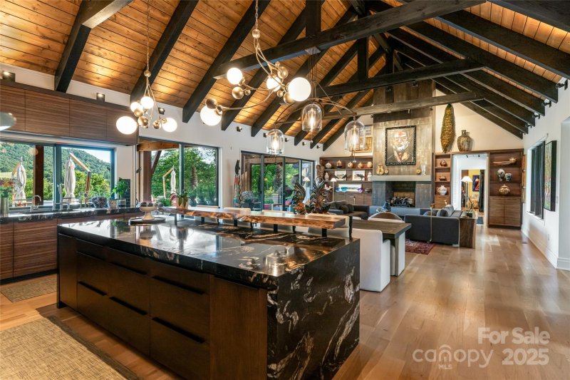 Property image 4 of 163 Annabelle Linn Drive in Clearview, Fairview, NC 28730