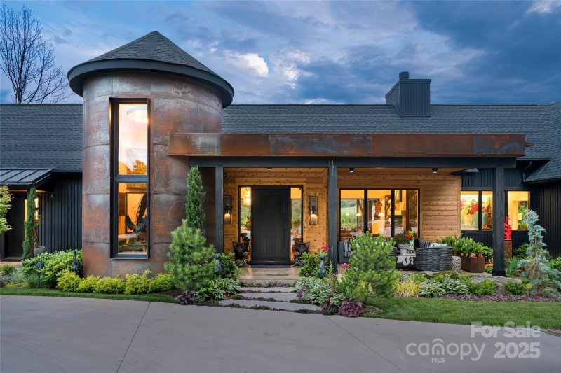 Property image 5 of 163 Annabelle Linn Drive in Clearview, Fairview, NC 28730