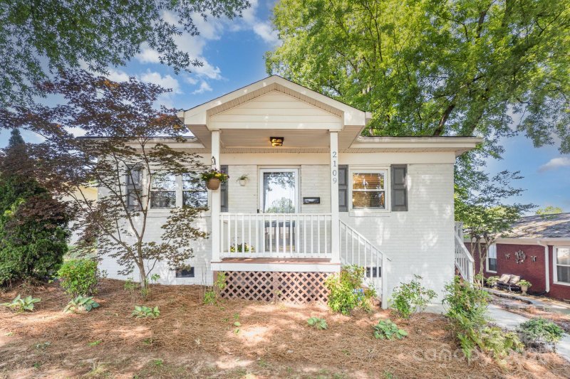 Property image 2 at 2109 Brewton Drive, Charlotte, NC 28206