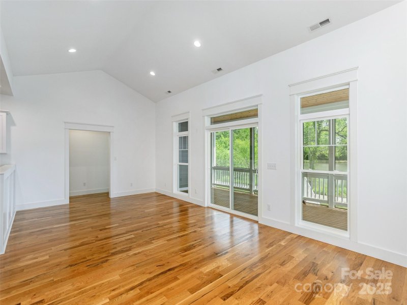 Property image 5 at 76 Foundry Lane, Hendersonville, NC 28792