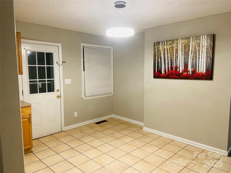 Property image 5 of 3701 Tipperary Place in Shamrock Hills, Charlotte, NC 28215