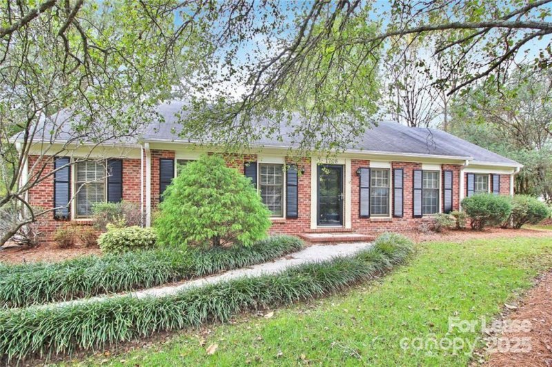 1708 Lawton Bluff Road