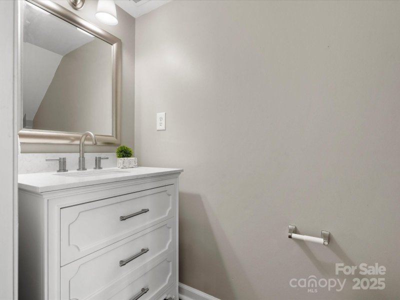 Property image 5 at 8037 Lynwood Square, Waxhaw, NC 28173