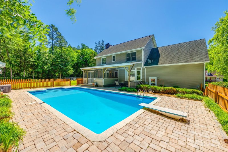 Property image 2 at 1355 Woodrun Court, Rock Hill, SC 29732