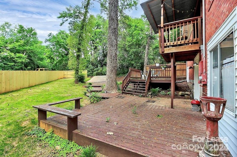 Property image 4 at 1331 Seneca Place, Charlotte, NC 28209