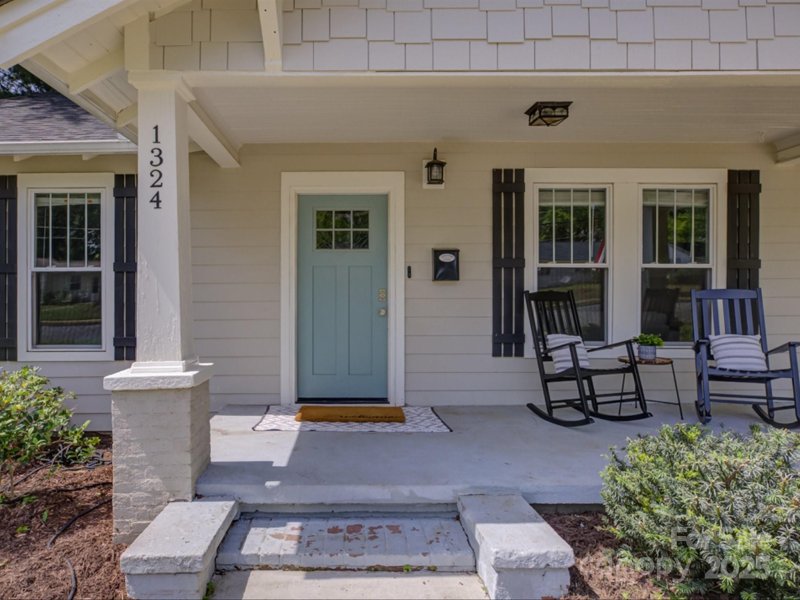 Property image 2 at 1324 E 35th Street, Charlotte, NC 28205