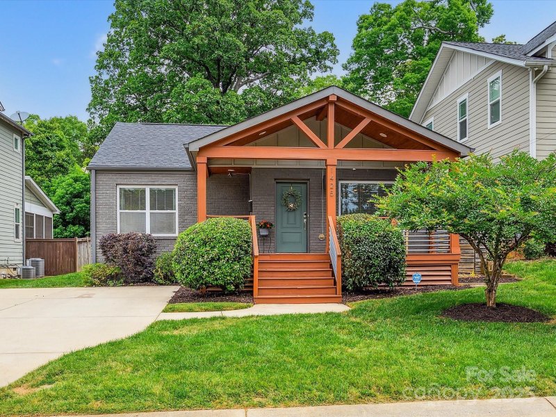 Property image 2 at 1425 Downs Avenue, Charlotte, NC 28205