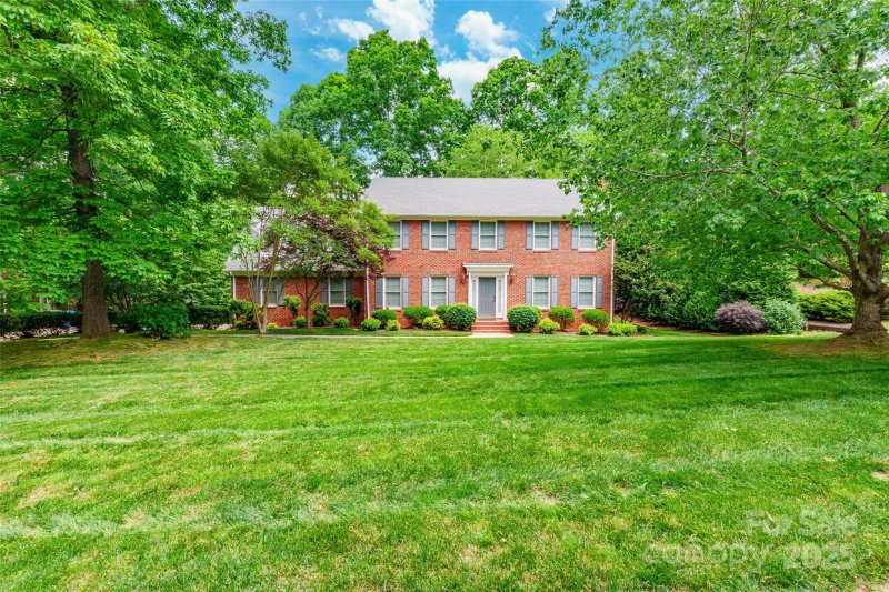 Oakhurst, Rock Hill Community