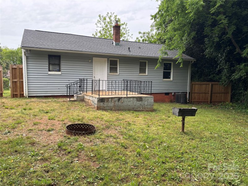 Property image 3 at 1101 Mona Drive, Charlotte, NC 28206