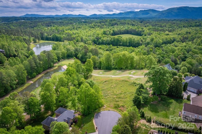 Property image 5 of 4270 Aaron Court in Silver Creek Plantation, Morganton, NC 28655