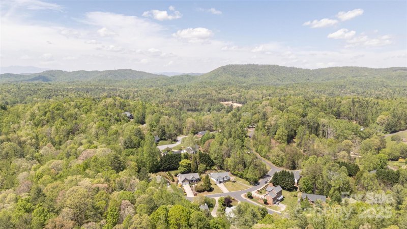 Property image 4 at 508 Yorktown Court, Lenoir, NC 28645