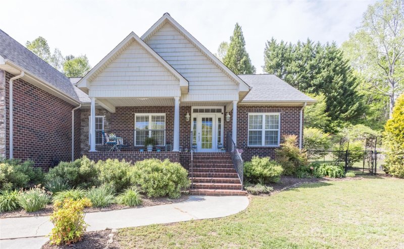 Property image 5 at 508 Yorktown Court, Lenoir, NC 28645