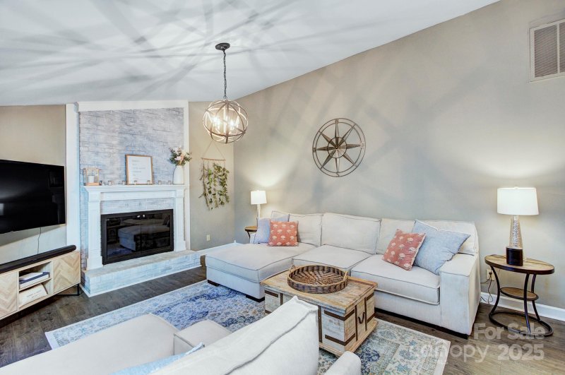 Property image 3 at 10016 Tealridge Lane, Charlotte, NC 28277