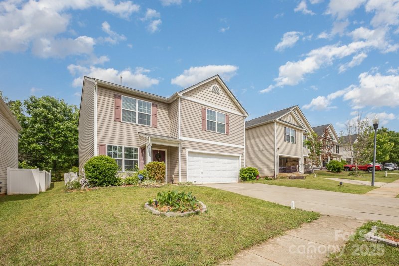 Property image 2 at 9718 Eagle Feathers Drive, Charlotte, NC 28214