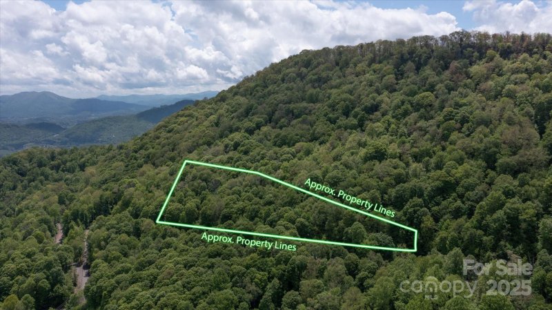 Property image 5 of 508 Slippery Rock Road in CATALOOCHEE RANCH ESTATES, Waynesville, NC 28785