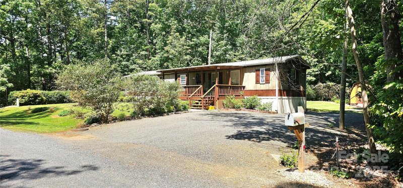 Property image 4 at 217 Eighth Avenue, New London, NC 28127