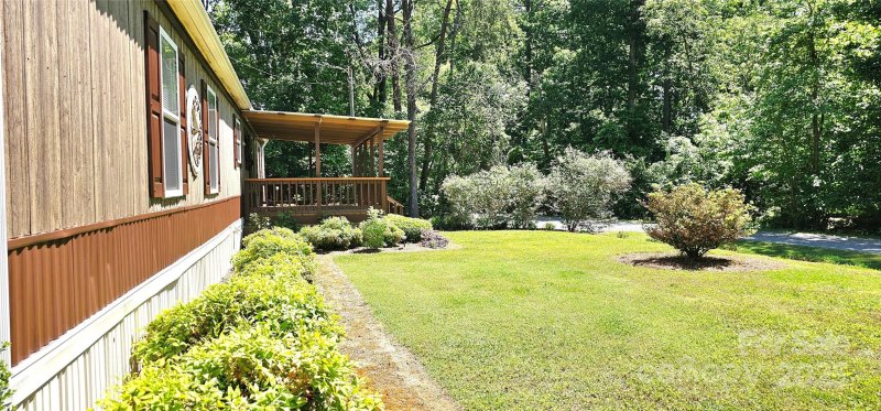 Property image 5 at 217 Eighth Avenue, New London, NC 28127