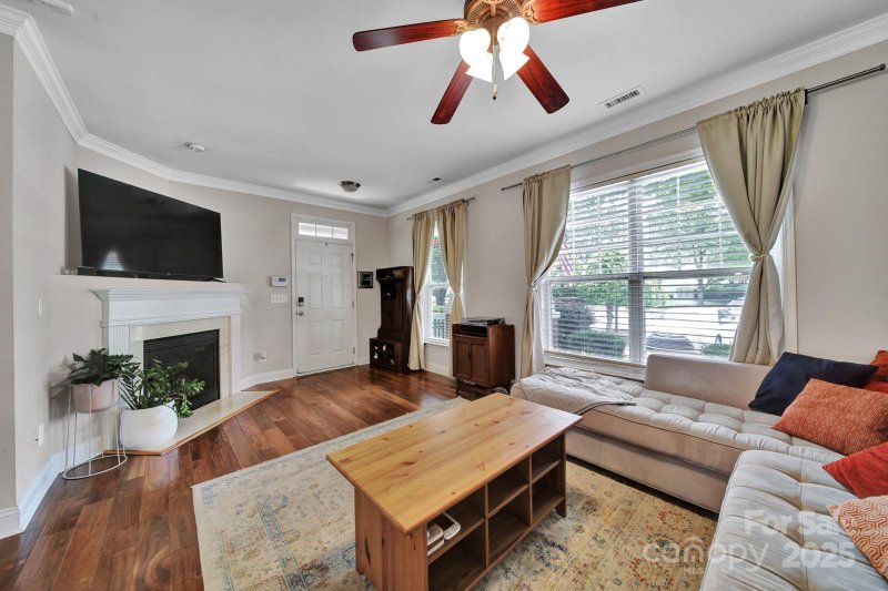 Property image 5 at 413 Hurston Circle, Charlotte, NC 28208